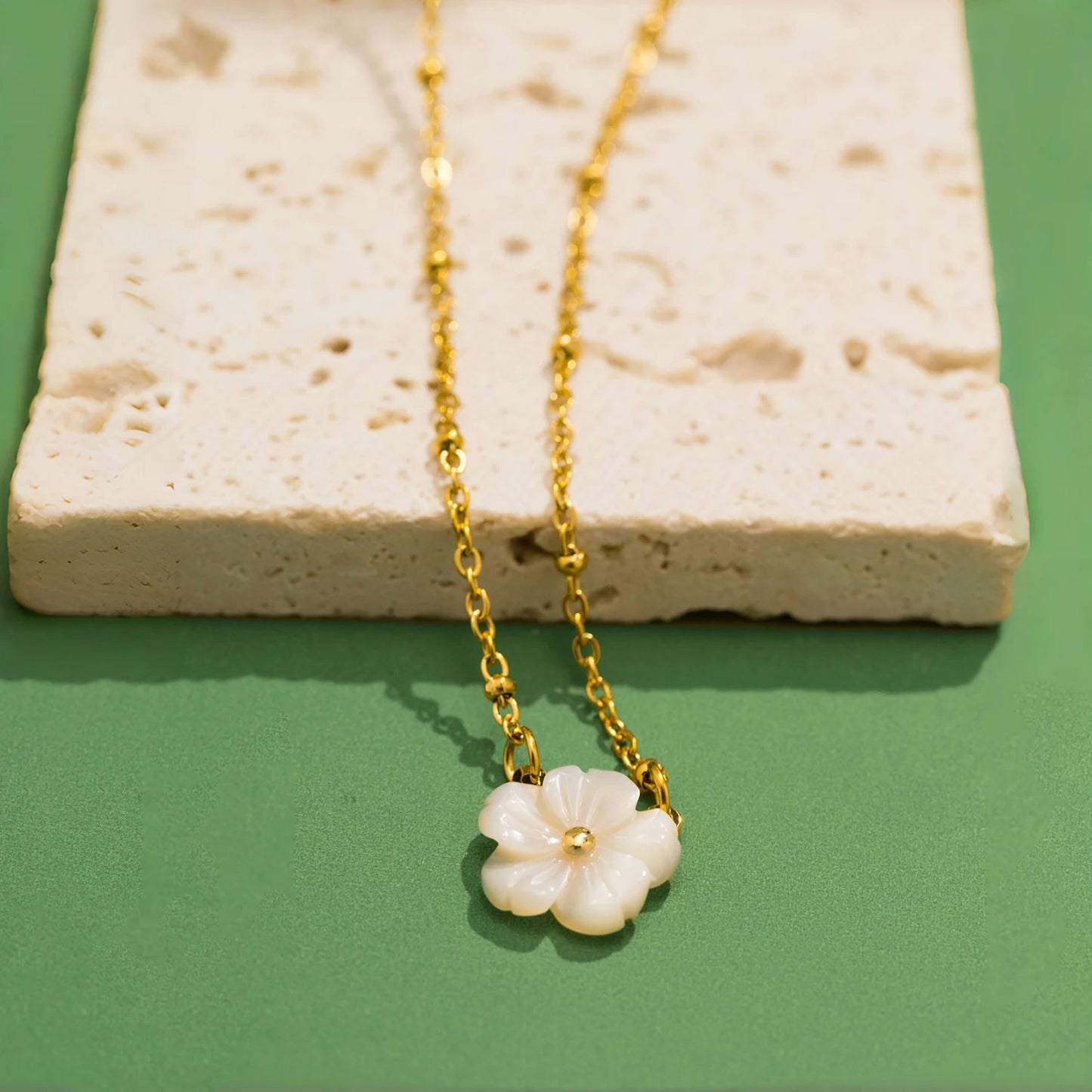 Luna | Delicate Flower Pendant | Timeless Elegance | Fine Metal